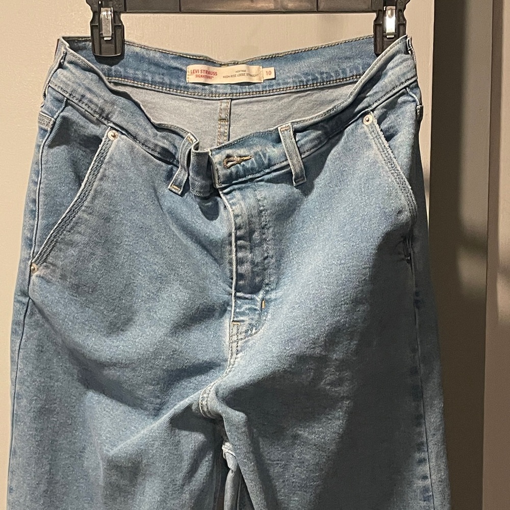 Levi Strauss Signature heritage high rise loose straight light Blue Denim sz 10